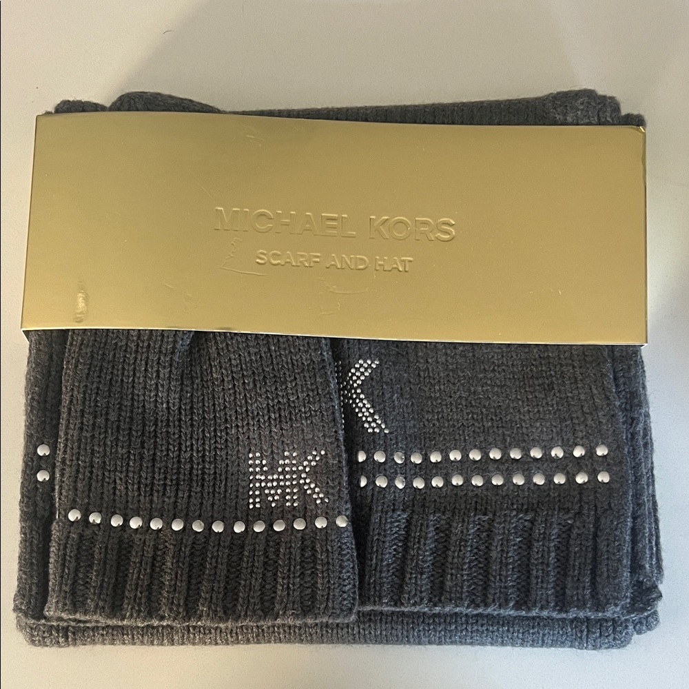 Michael Kors Charcoal Knit Scarf and Hat Set